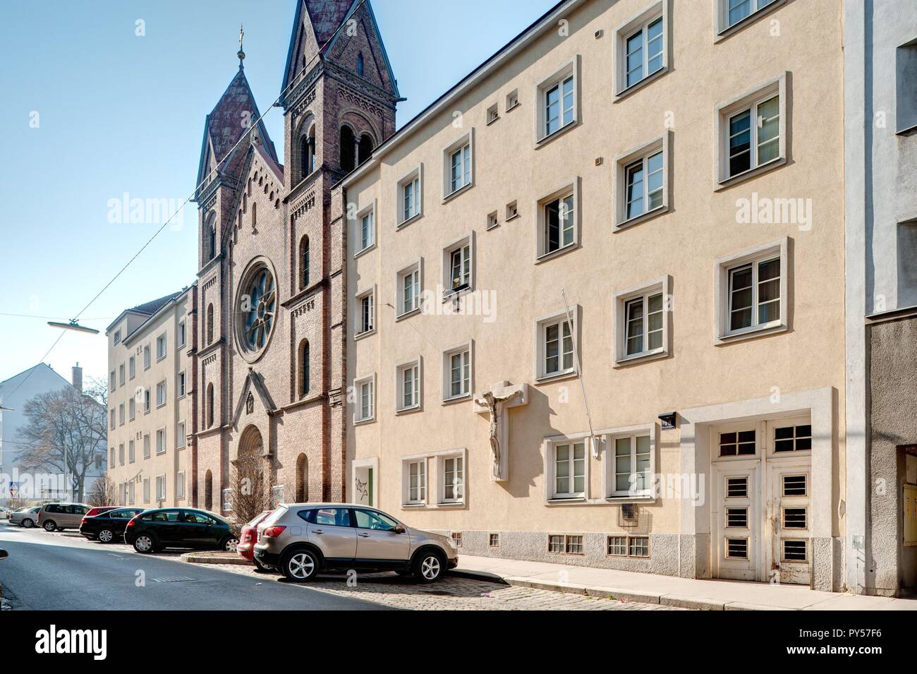 Wien, Gemeindebau der Zwischenkriegszeit, ehemaliges Familienasyl St. Richard, Einsiedlergasse 9–11, Johann Stöhr Stock Photo