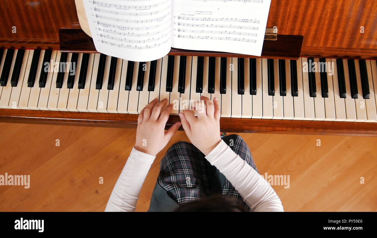 Upper on sale hands piano