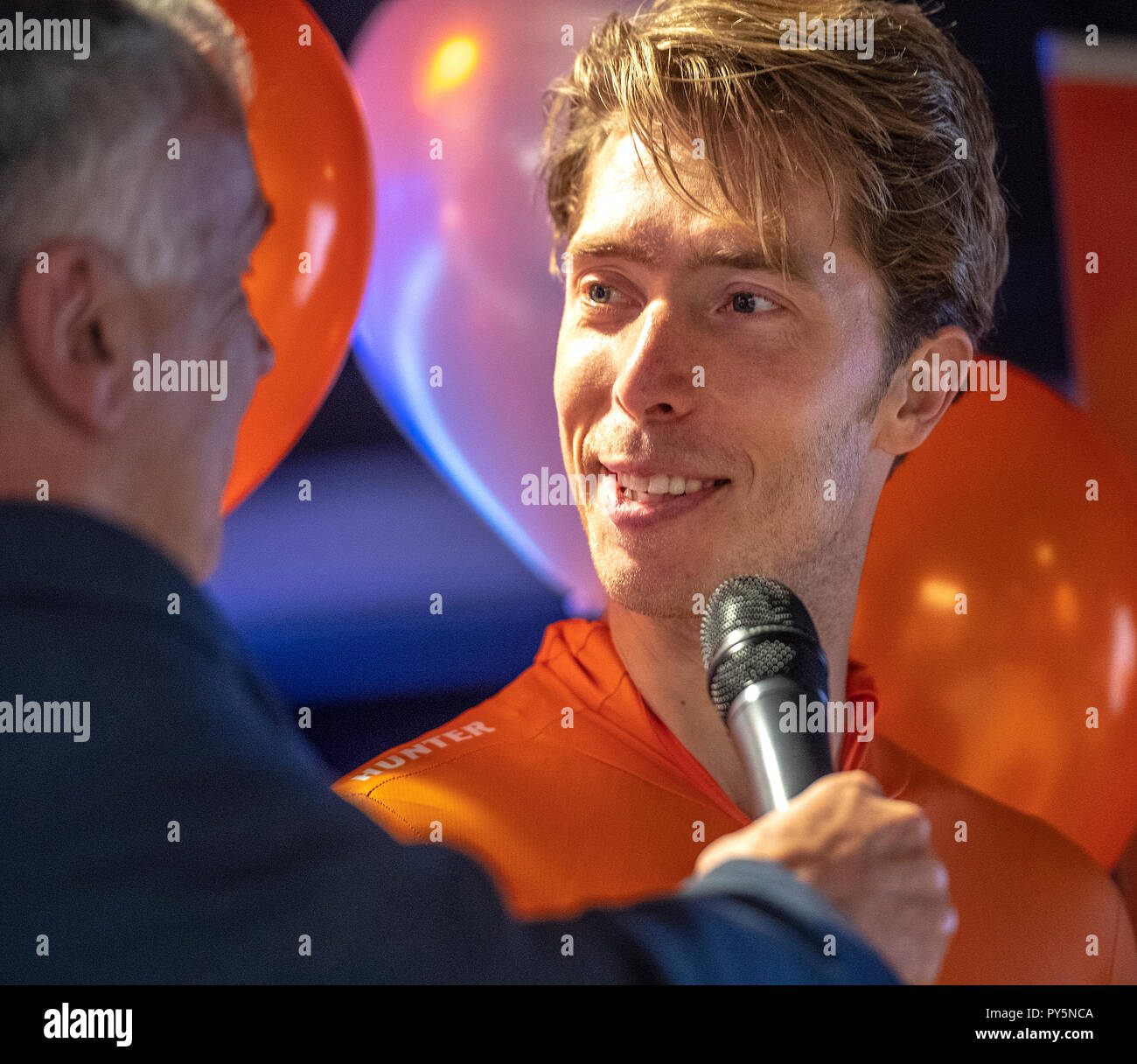 25-10-2018: Speedskating: Presentation Team Easyjet: Heerenveen Jorrit 