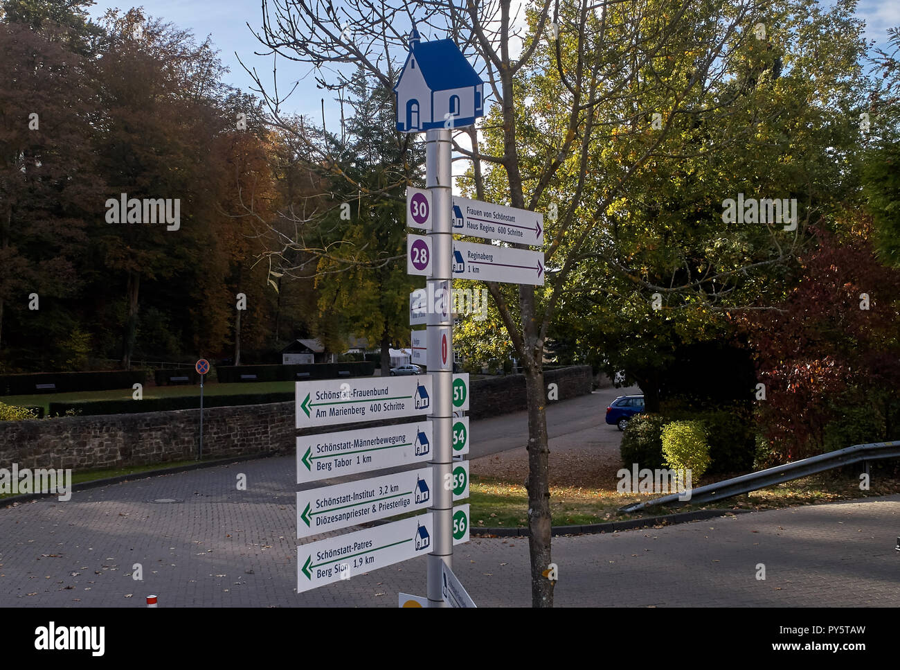 Numerous Direction Signs High Resolution Stock Photography And Images Alamy