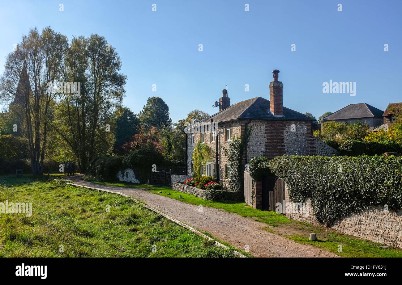 Flint Cottage In The Picturesque Village Of Alfriston East Sussex