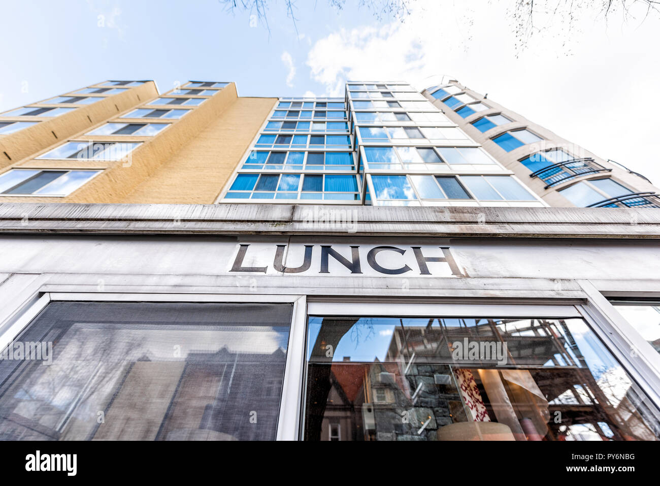 Lunch sign hires stock photography and images Alamy