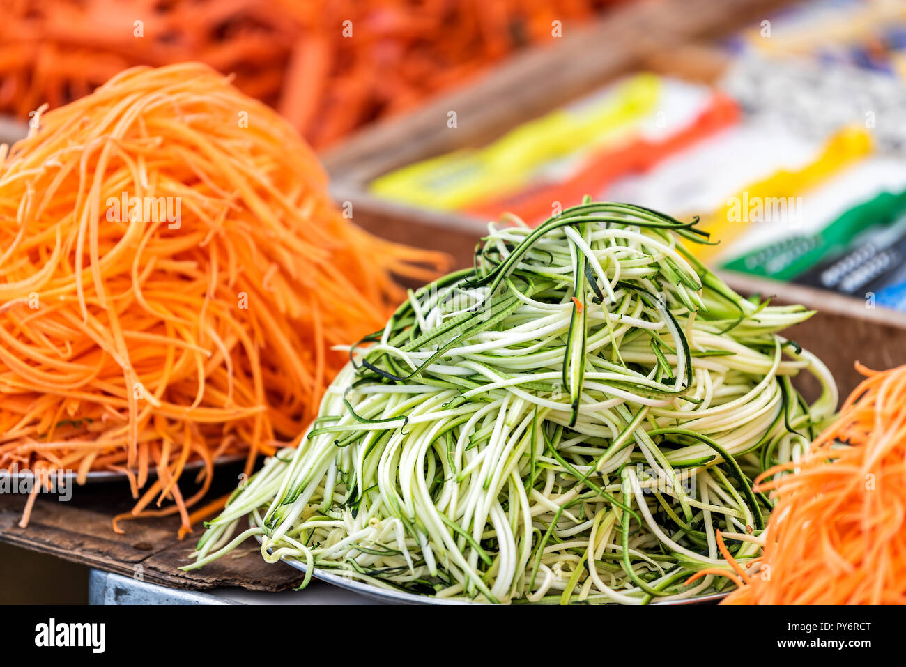 Spiralizer hi-res stock photography and images - Alamy