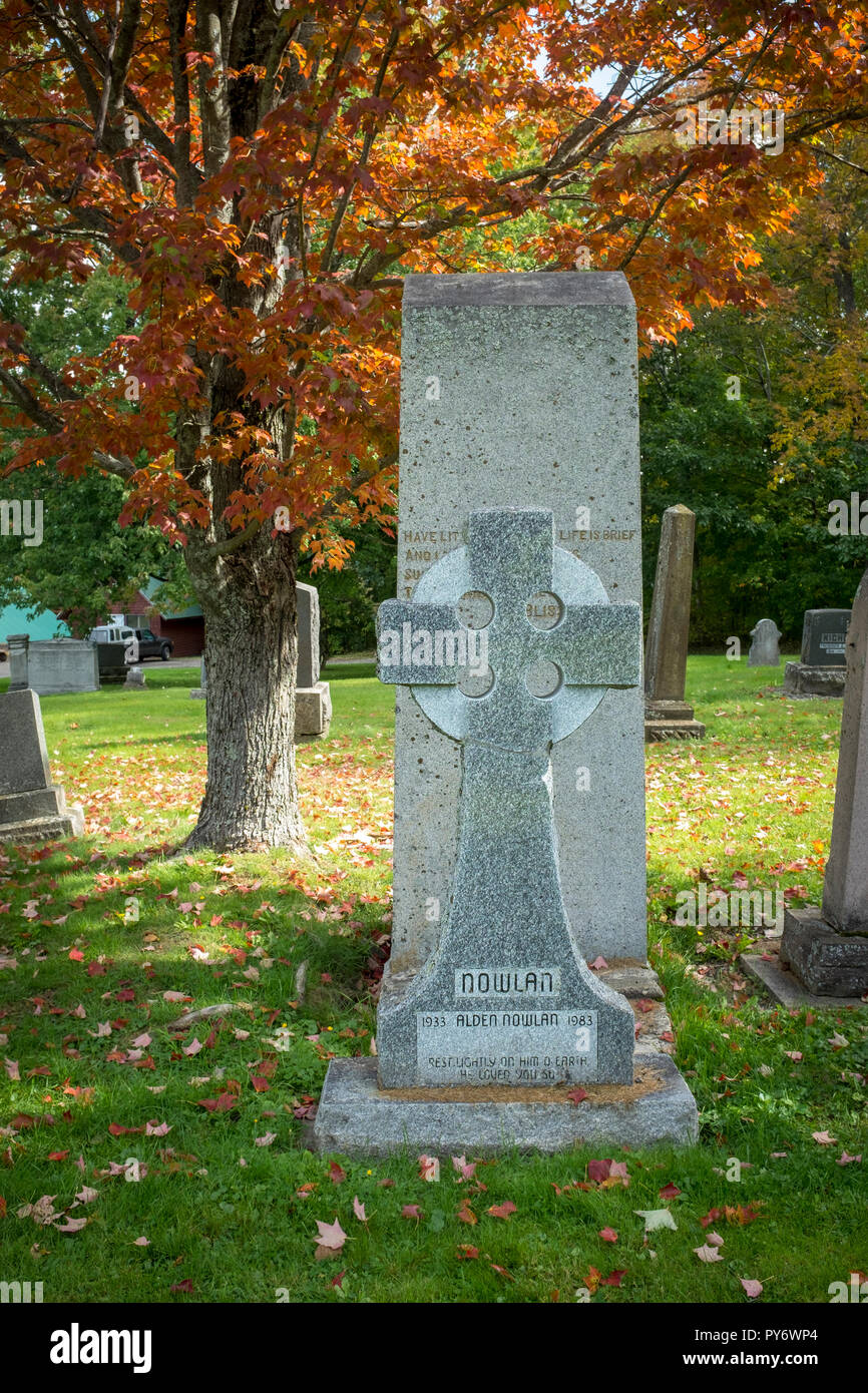Alden Nowlan grave in forest hill cemetery, fredericton Stock Photo Alamy