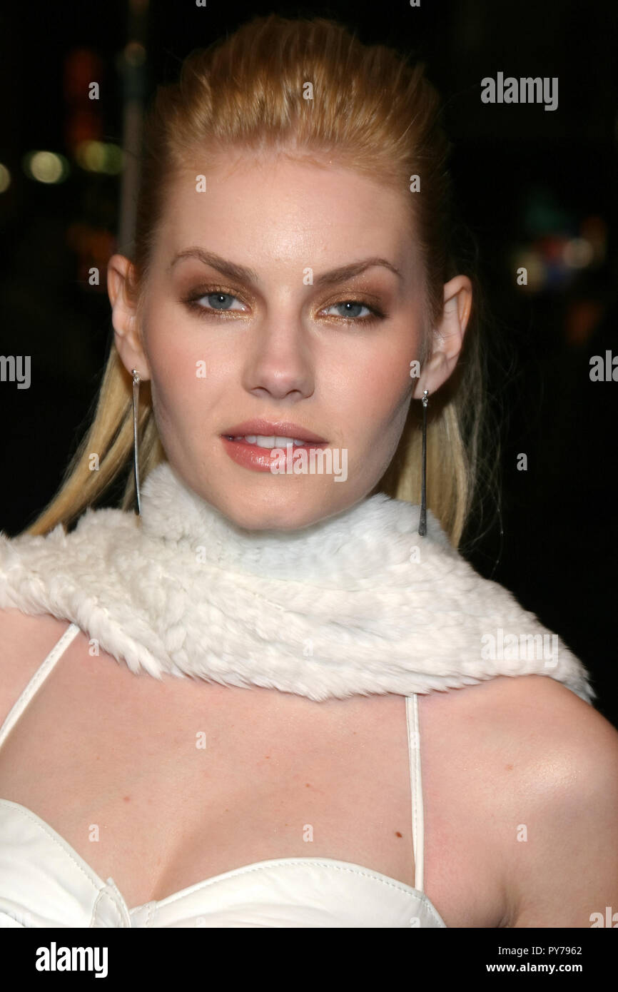 Elisha Cuthbert  03/04/04 'The Girl Next Door' Premiere  @ Grauman's Chinese Theatre, Hollywood Photo by Kazumi Nakamoto/HNW / PictureLux  (March 4, 2004) Stock Photo