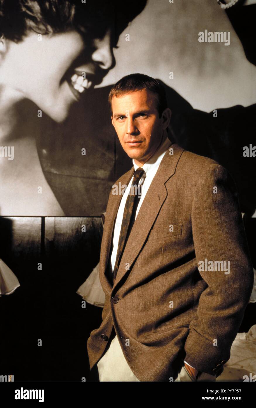 Original film title THE BODYGUARD. English title THE BODYGUARD