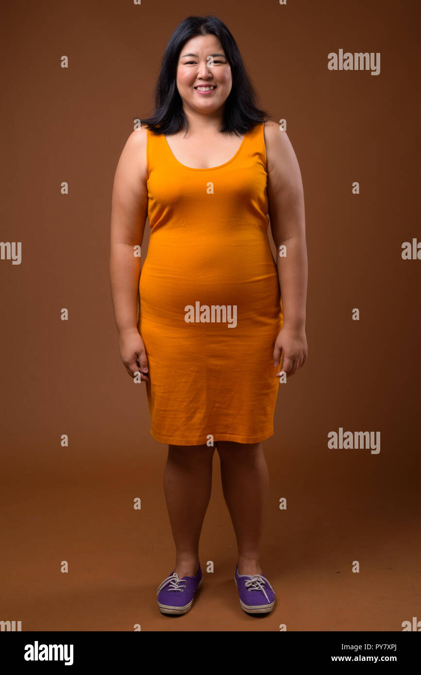 excuus luisteraar Taalkunde Woman body fat looking at camera hi-res stock photography and images - Alamy