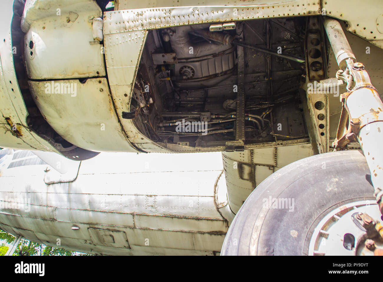 Amazing airbreathing jet engine or ducted jet engine, a jet engine