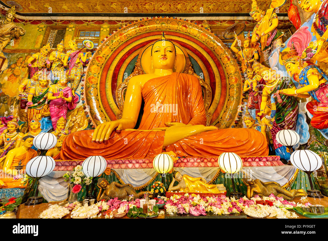 Buddhist Temple of Gangaramaya in Colombo, Sri Lanka Stock Photo