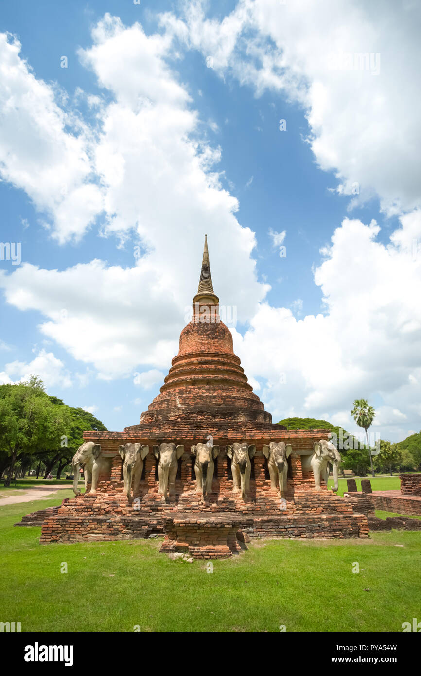 UNESCO World Heritage site Wat Sorasak in Sukhothai, Thailand. Stock Photo