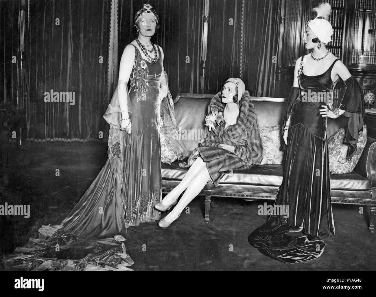 1930s 1940s Chanel Adaptation Silk Velvet Dress Small | New Fall