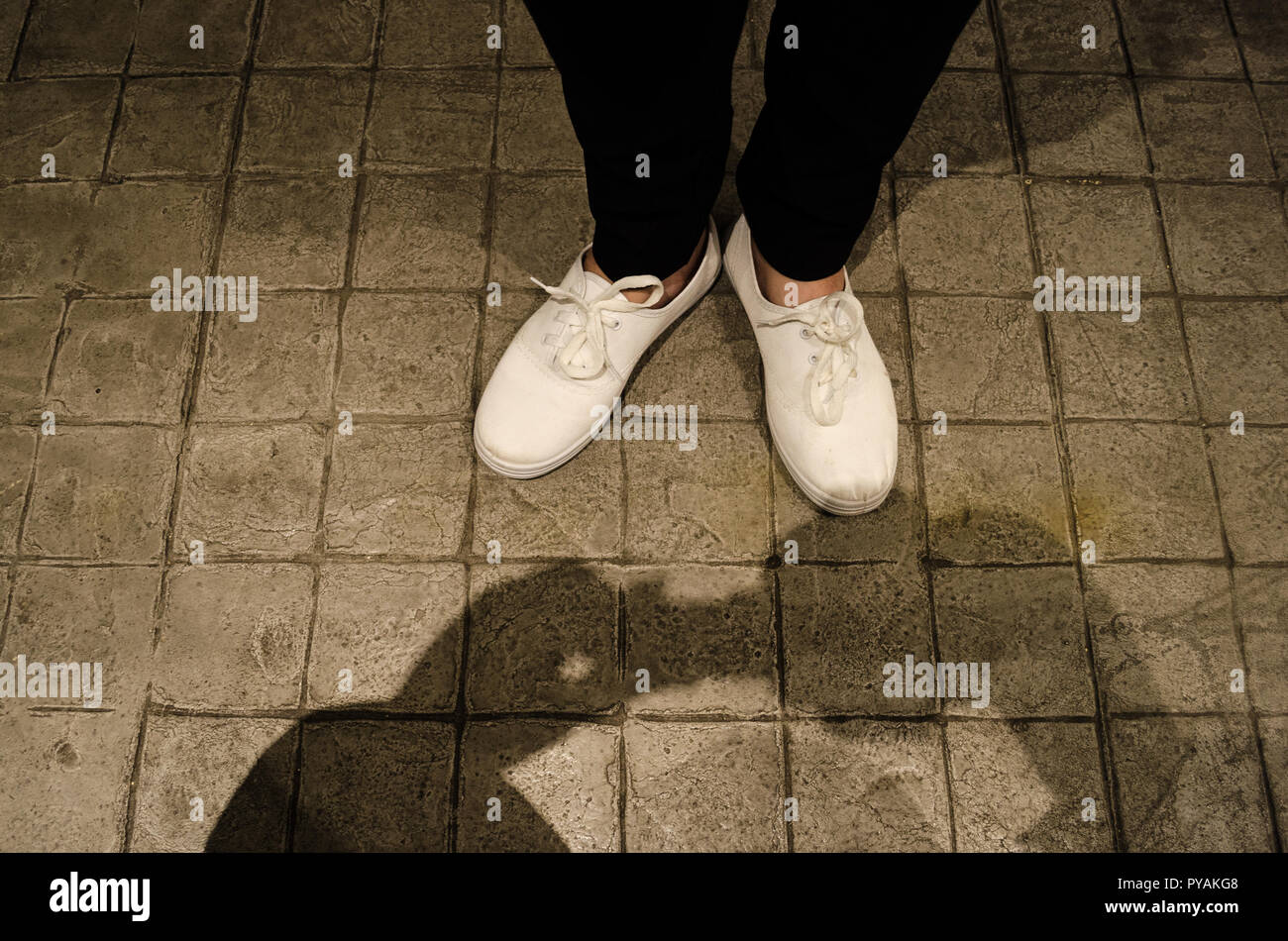 shoes for concrete floors