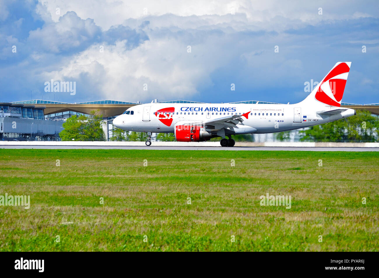 SAINT PETERSBURG, RUSSIA MAY 11, 2016. CSA Czech Airlines Airbus A319