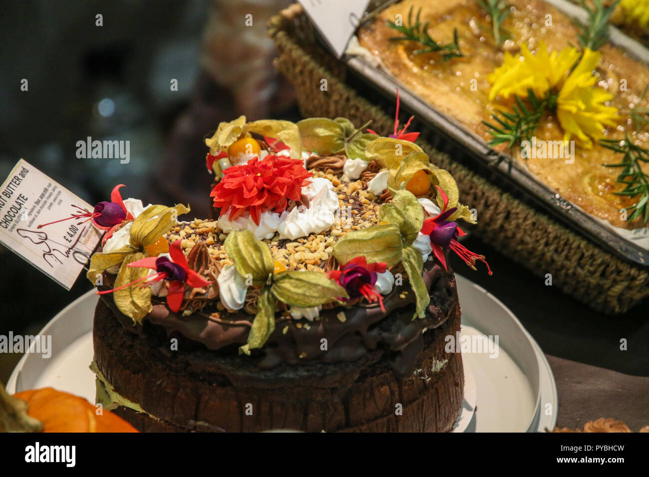 Page 7 Society People High Resolution Stock Photography And Images Alamy