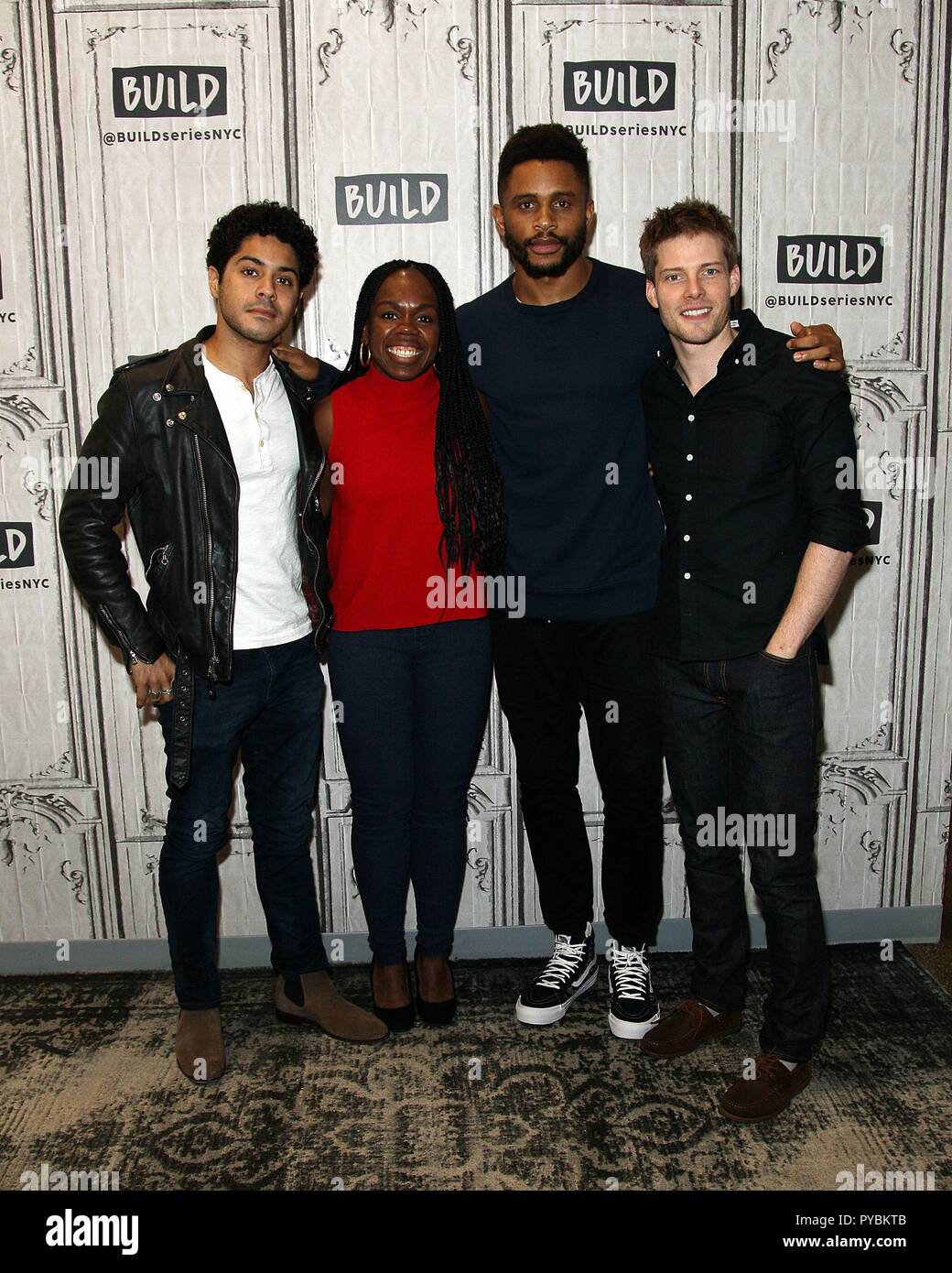New York, NY, USA. 26th Oct, 2018. Ian Quinlan, Ngozi Anyanwu, Nnamdi Asomugha, Hunter Parrish out and about for AOL Build Series Celebrity Candids - FRI, AOL Build Series, New York, NY October 26, 2018. Credit: Steve Mack/Everett Collection/Alamy Live News Stock Photo