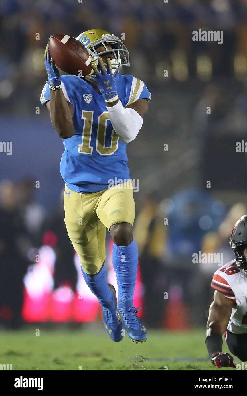 Pasadena, CA. 26th Oct, 2018. UCLA Bruins wide receiver Demetric Felton (10) appears to have a