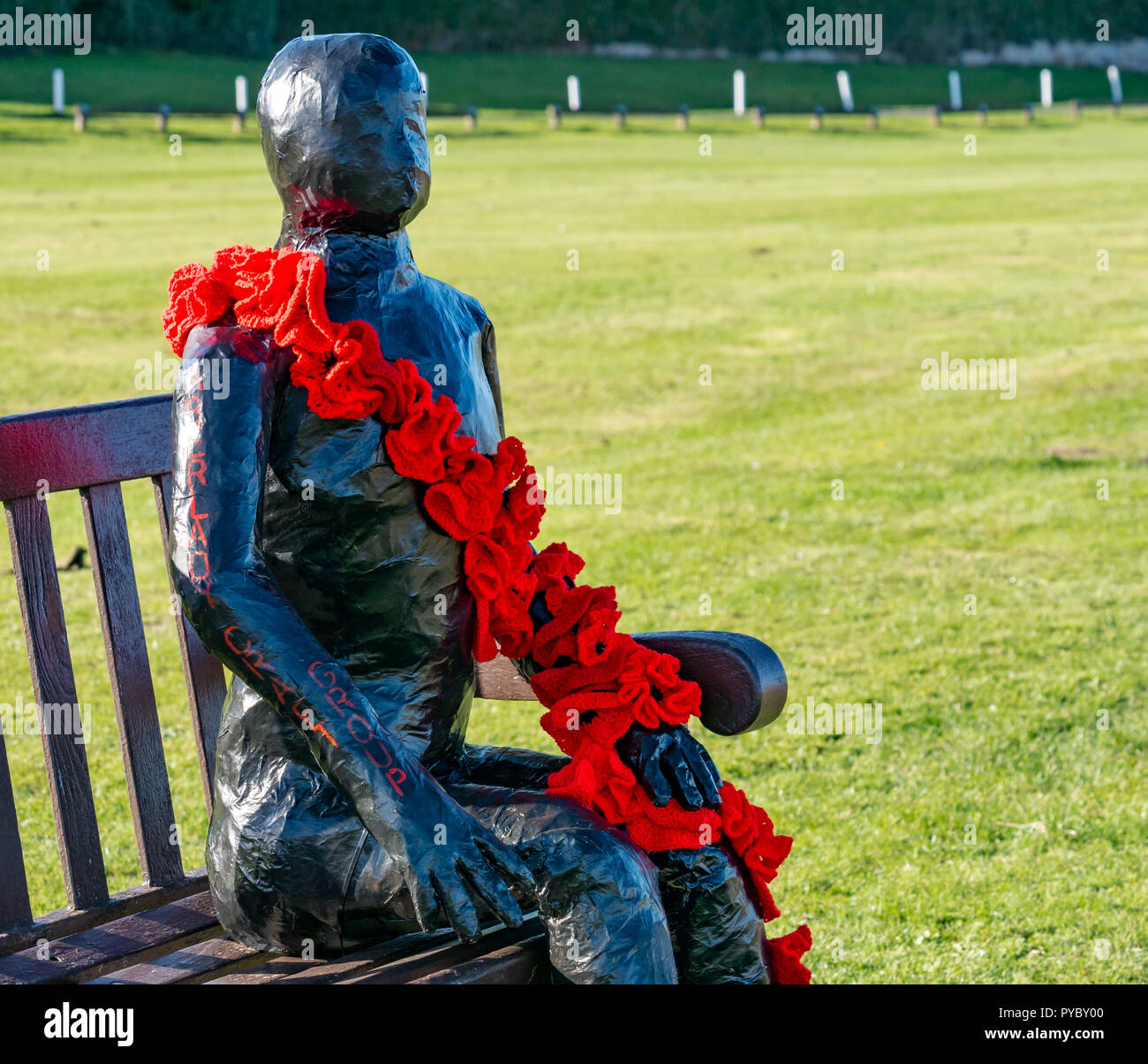 Figures Sitting Bench Hi-res Stock Photography And Images - Alamy