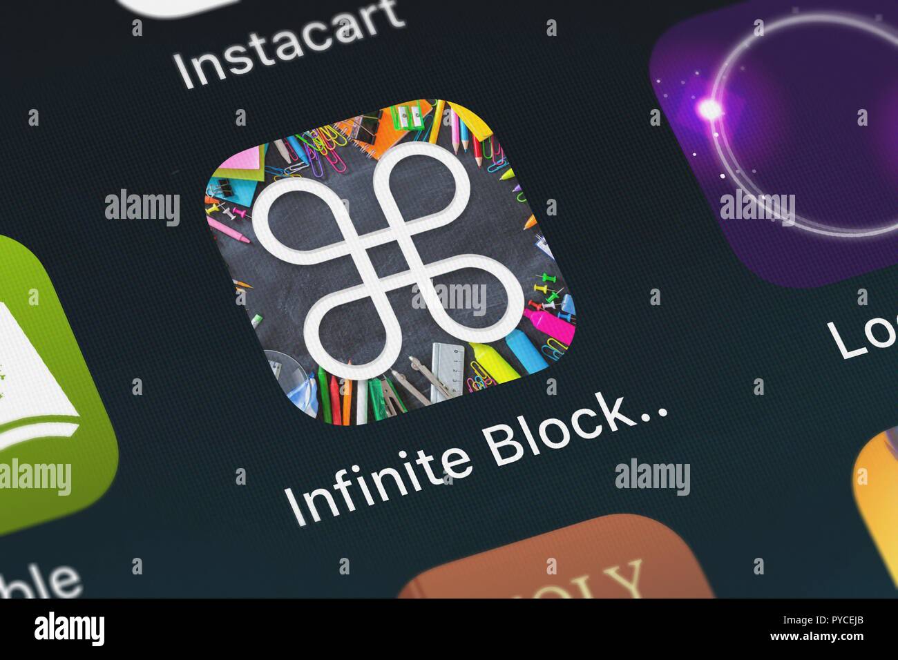 Infinite block puzzle hi-res stock photography and images - Alamy