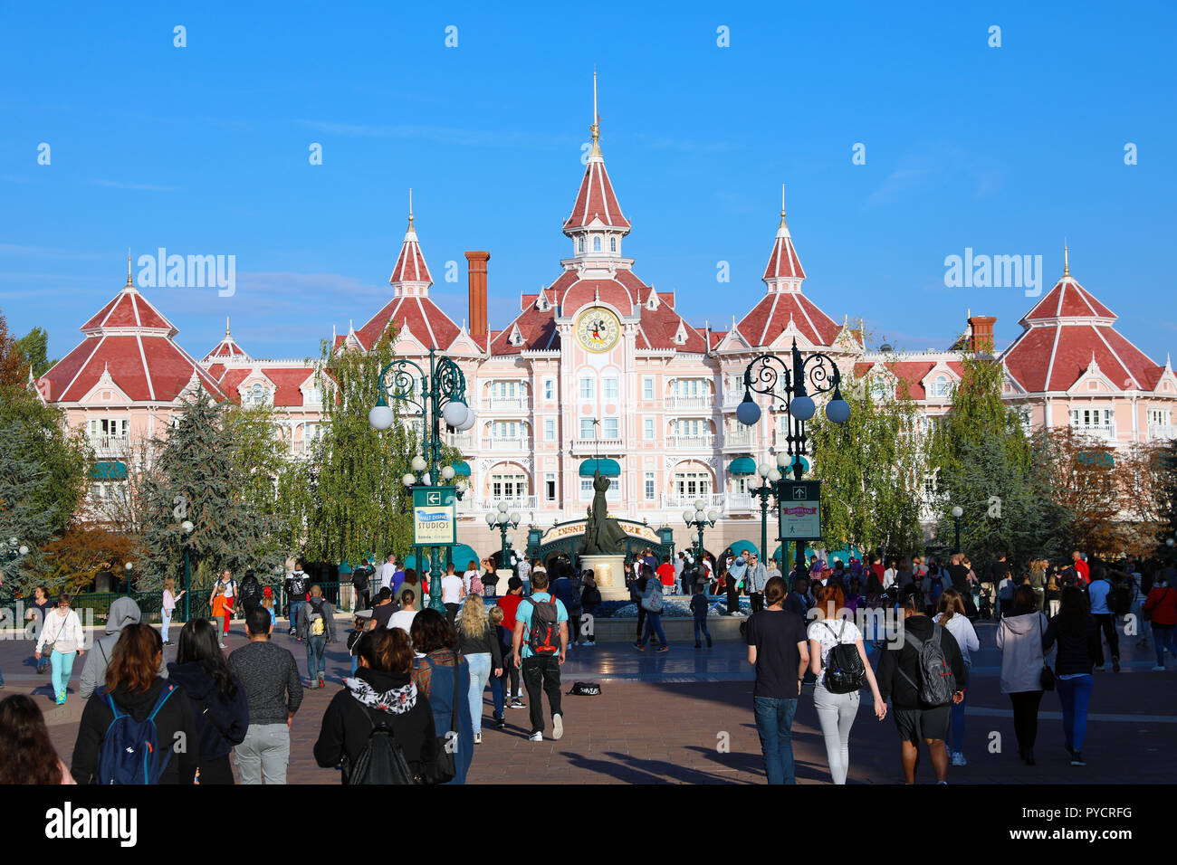 Marne-la-VallÃ©e, France - October 15, 2018: The Disneyland Paris Hotel At Disneyland Paris Theme Park (Euro Disney), Marne-la-VallÃ©e, ÃŽle-de-France Stock Photo
