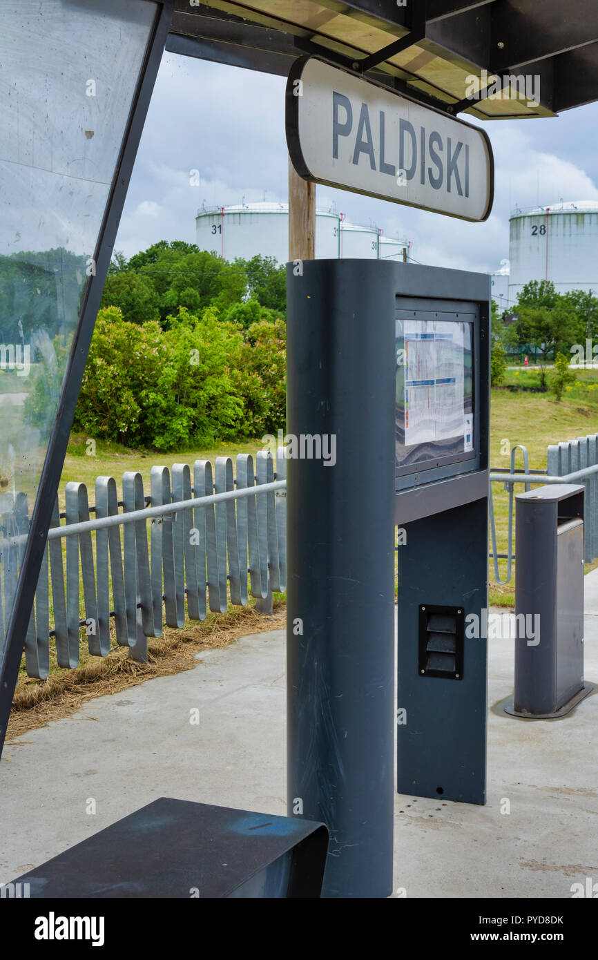 Tablers station hires stock photography and images Alamy