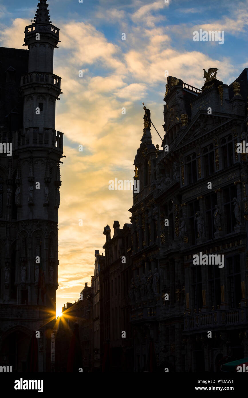 Bruxelles Grand place, architecture at sunset Stock Photo