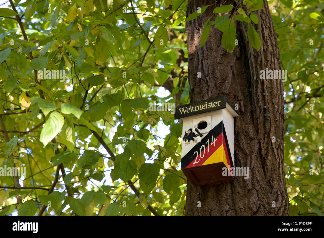 birdhouse of a fan of the German national football team in Herdecke, Germany.  Vogelhaeuschen eines Fans der Deutschen Fussballnationalmannschaft in H Stock Photo