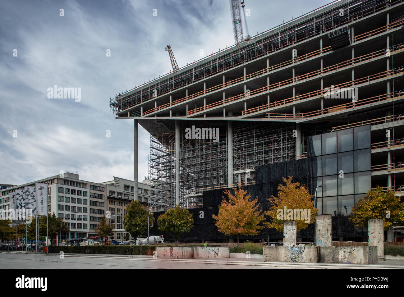 09 October 2018, Berlin: The construction site of the new
