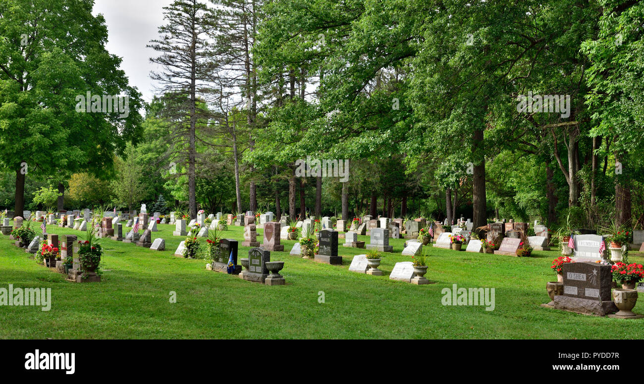 Traditional American cemetery, Woodlawn Cemetery, Canandaigua, NY Stock Photo