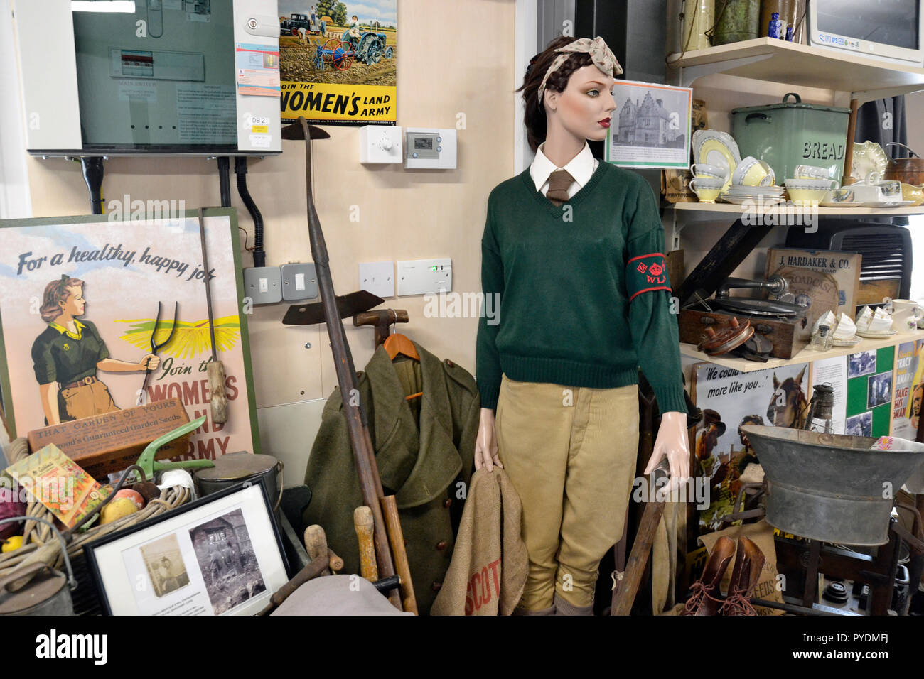 Land girl at the We'll Meet Again WW2 Museum, Freiston, Freiston Shore, Lincolnshire, England, UK Stock Photo