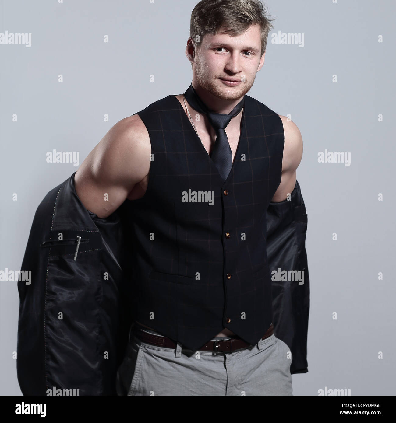 suit no shirt