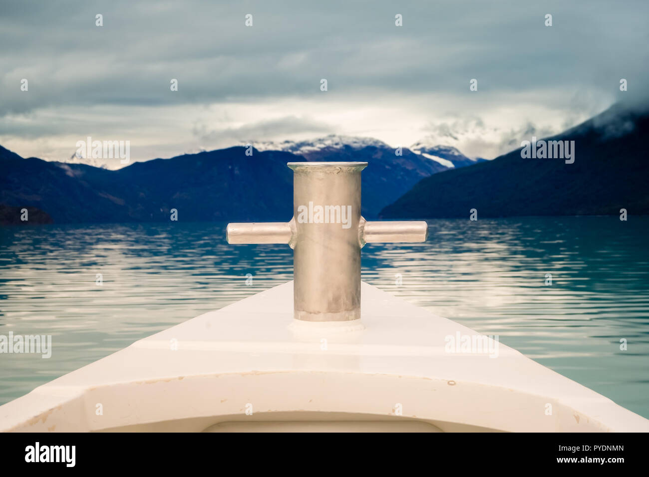 Sailing across lake Argentino, detail of the the bow. los Glaciares National Park Stock Photo