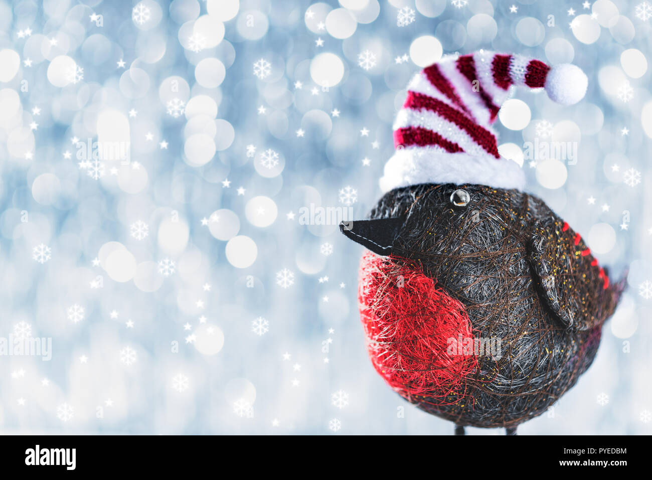 Cute Christmas Bird In Winter Wonderland Christmas Background With Copy Space Stock Photo Alamy Cute Christmas Bird In Winter Wonderland Christmas Background With Copy Space Stock Photo Alamy