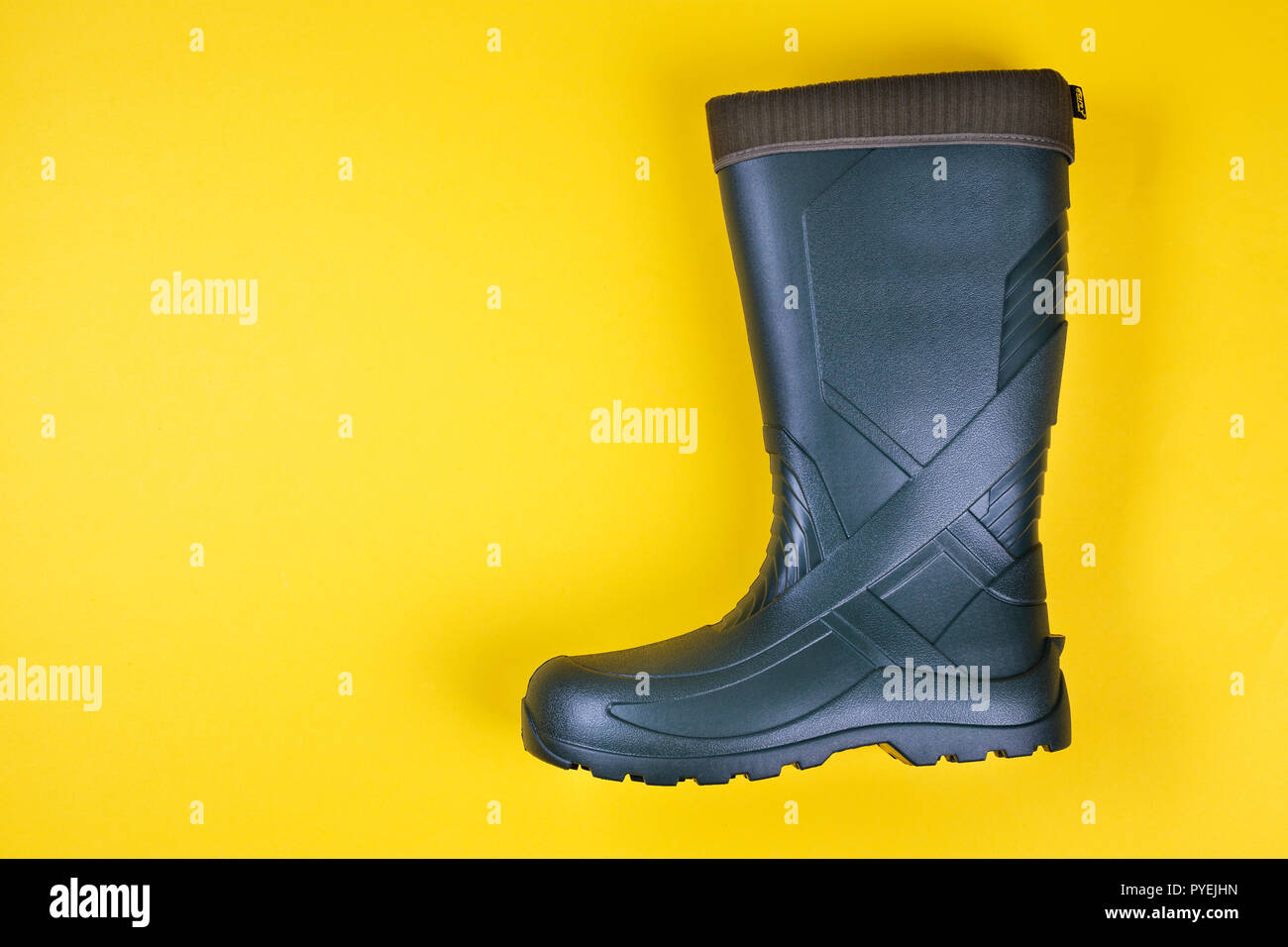 comfortable rubber work boots