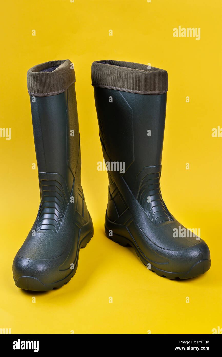 new men's rubber boots. waterproof shoes for fall. comfortable
