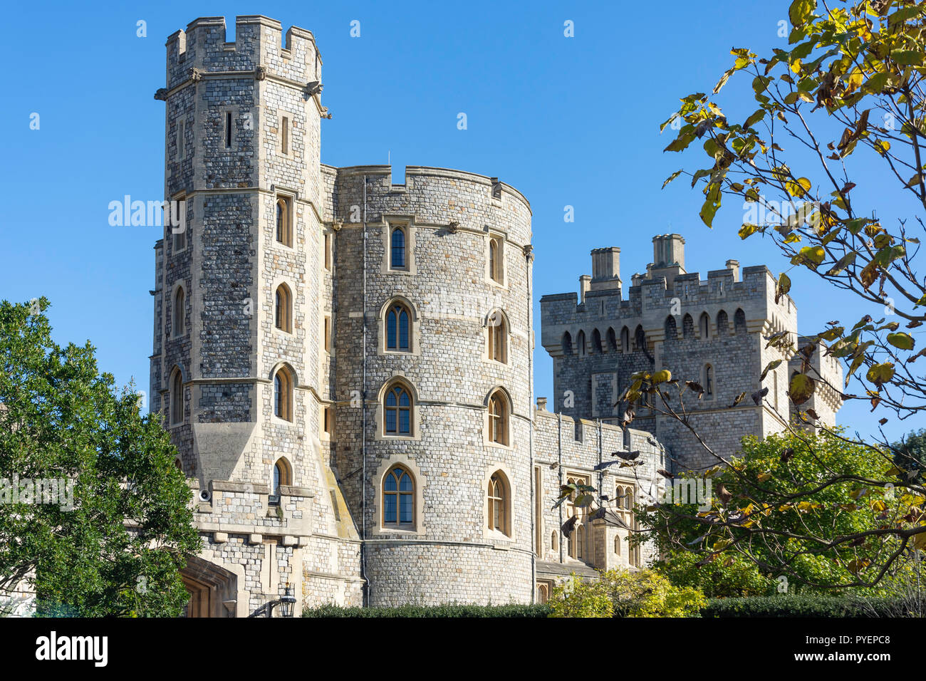 Edward iii tower windsor castle hires stock photography and images Alamy