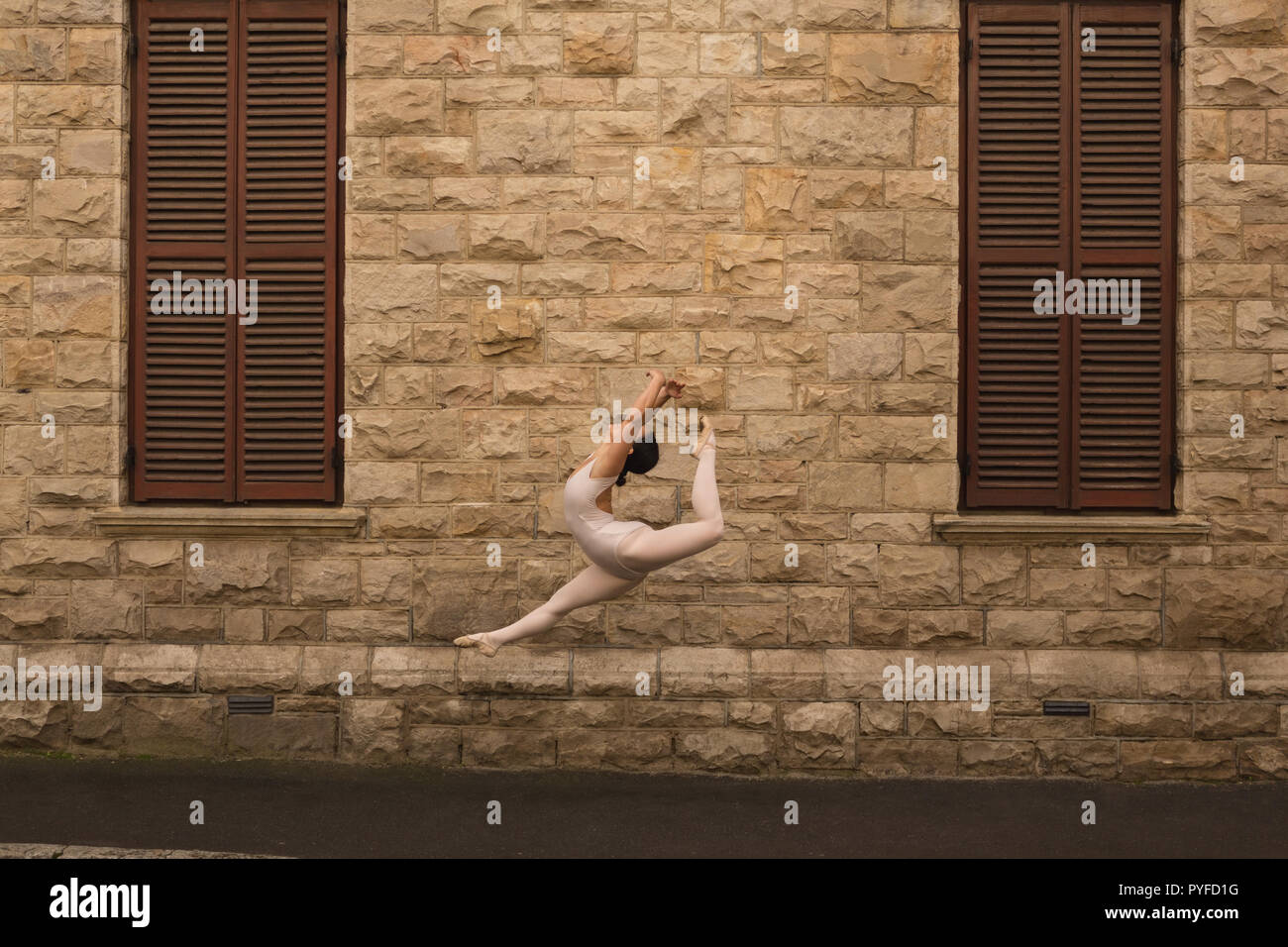 Urban dancer dancing in the city Stock Photo