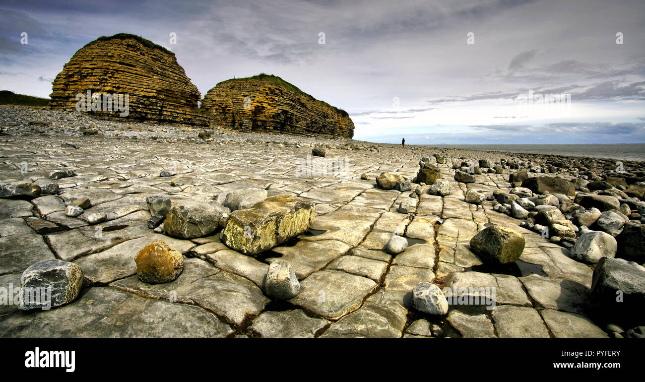 Rhoose Point and Cliffs, South Wales (2) Stock Photo