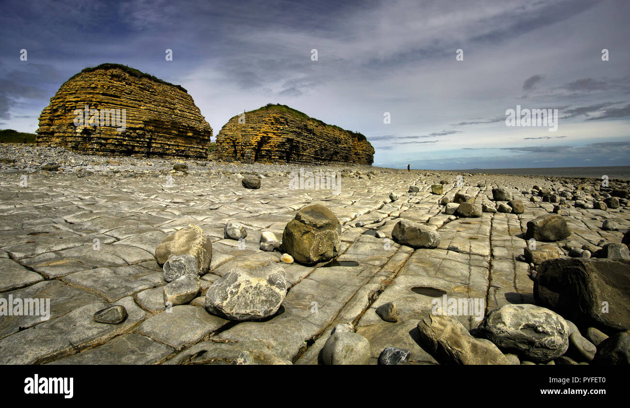 Rhoose Point and Cliffs, South Wales (3) Stock Photo