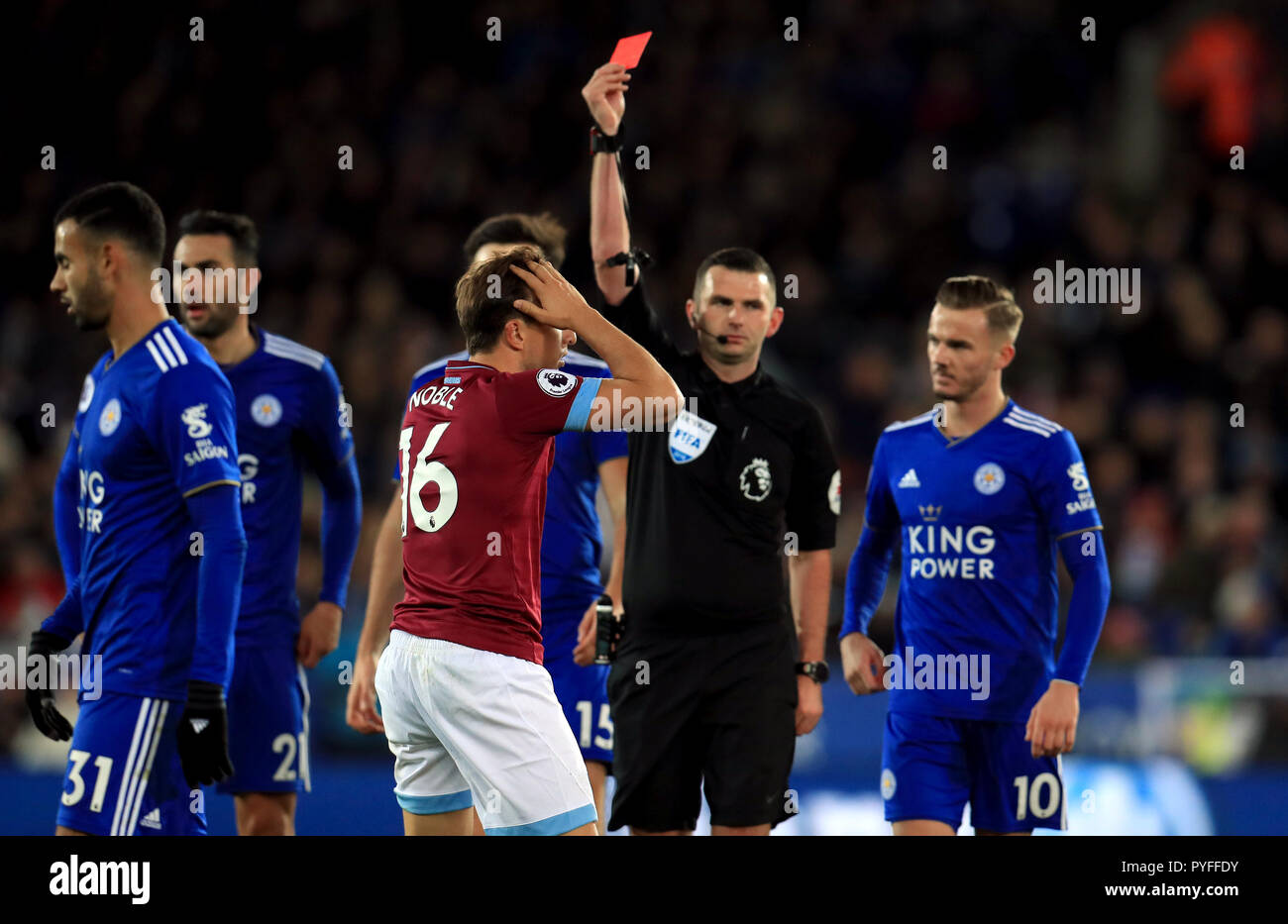 michael-oliver-referee-red-card