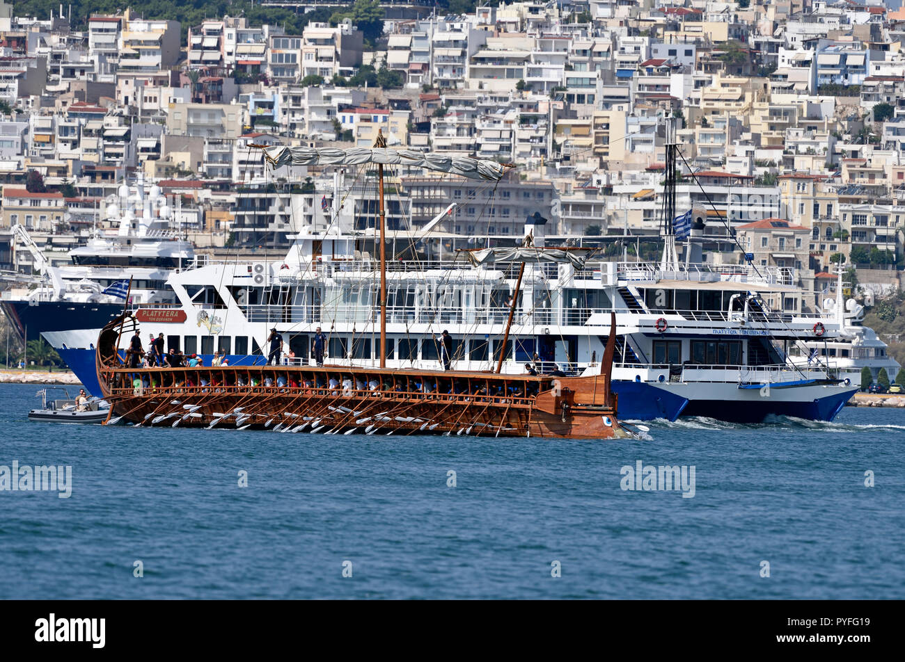Greek trireme olympias hi-res stock photography and images - Alamy