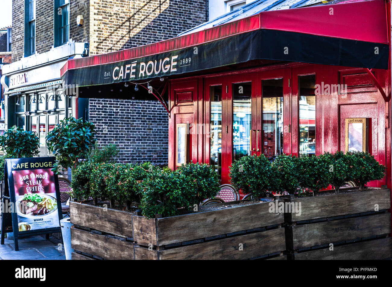 Café Rouge, 6-7, South Grove, Highgate, London, N6 6BP, England, UK. Stock Photo