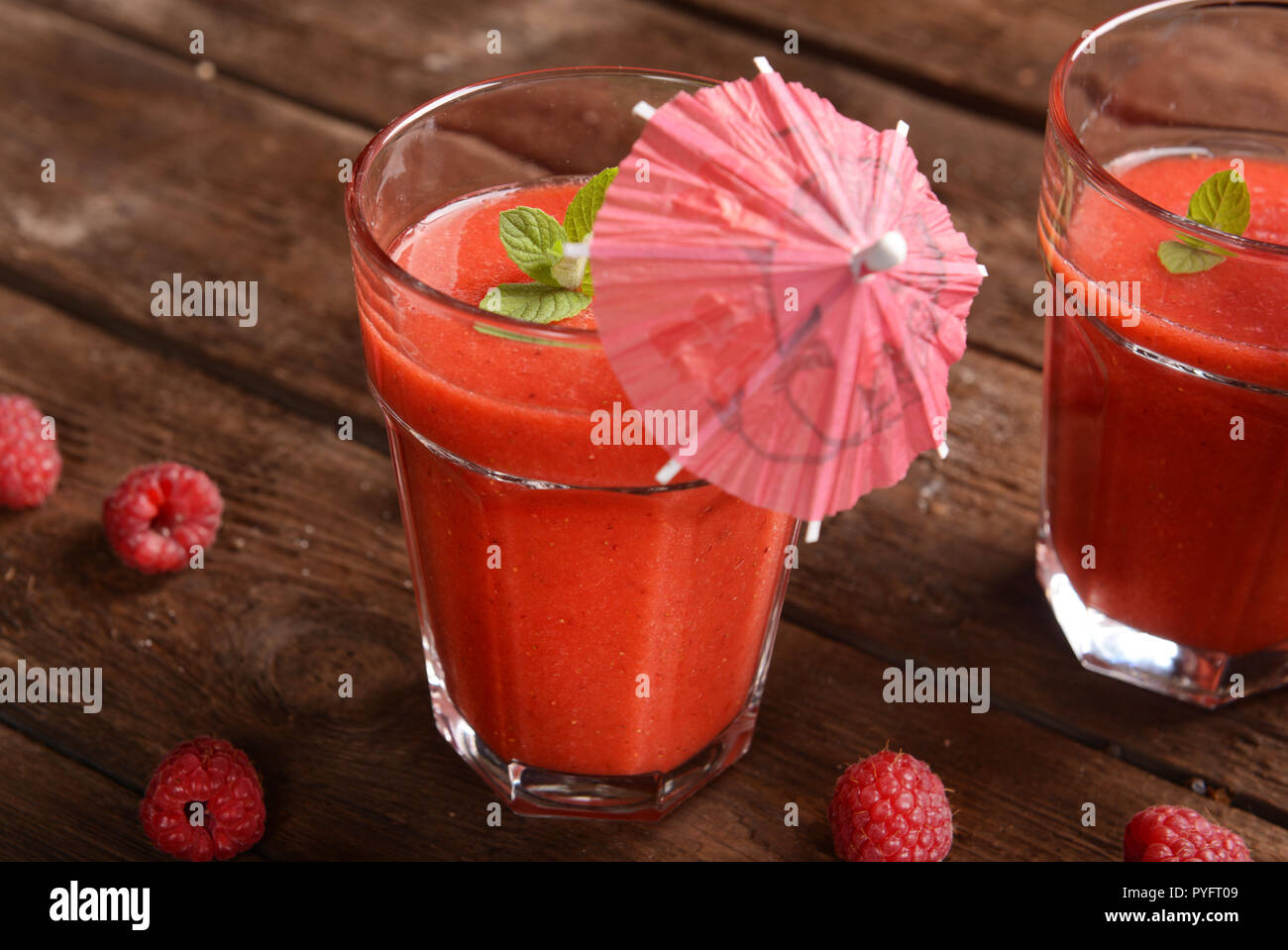 raspberry cocktail with mint Stock Photo Alamy
