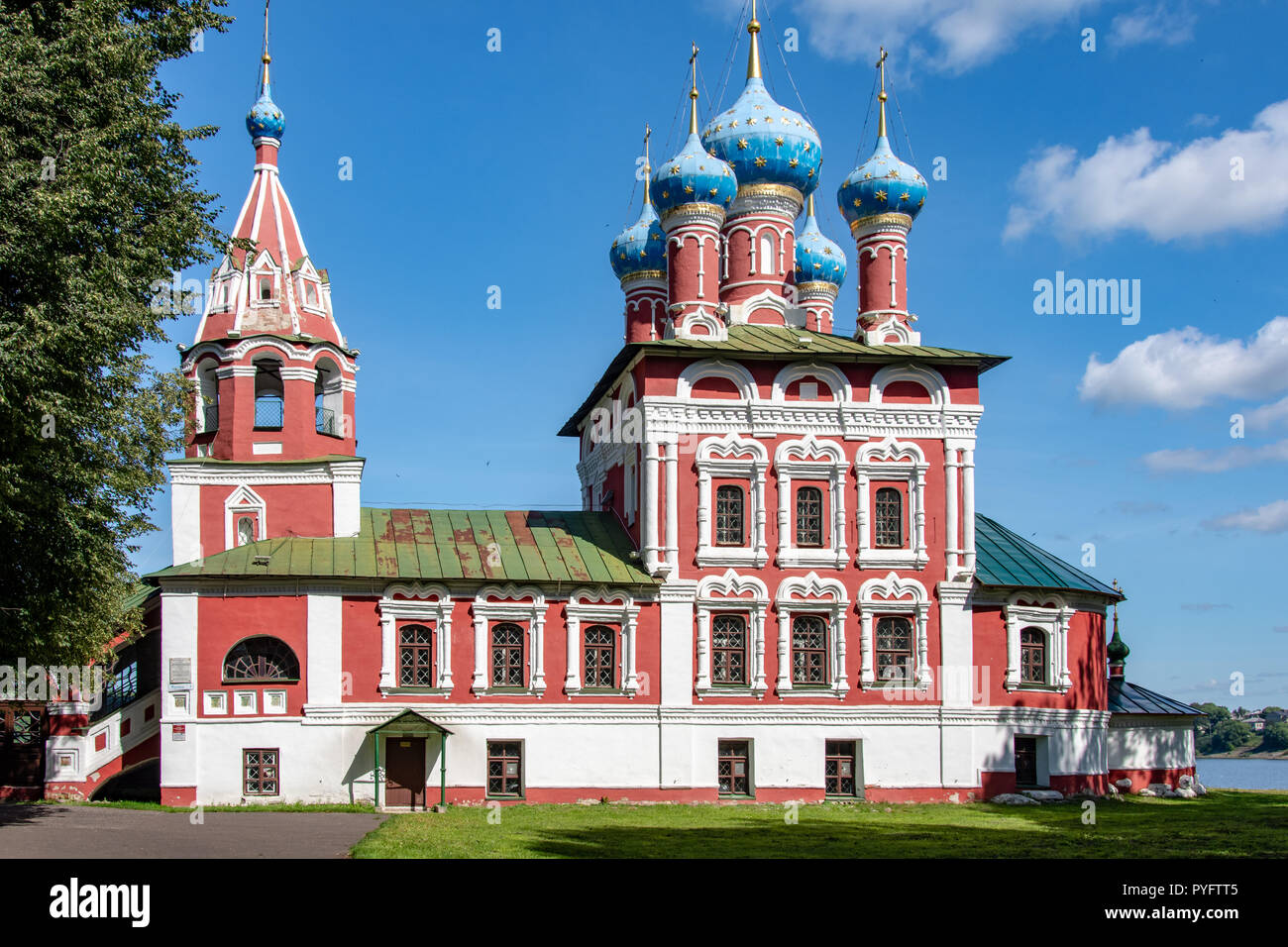 Uglich church of st dmitry on blood hi-res stock photography and images ...