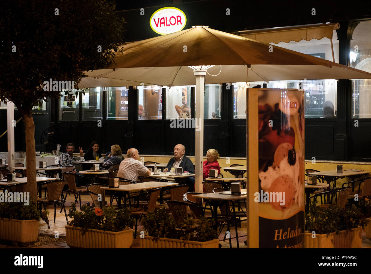 Spanish chocolate shop and brand, Valor, seen in Spain Stock Photo Alamy