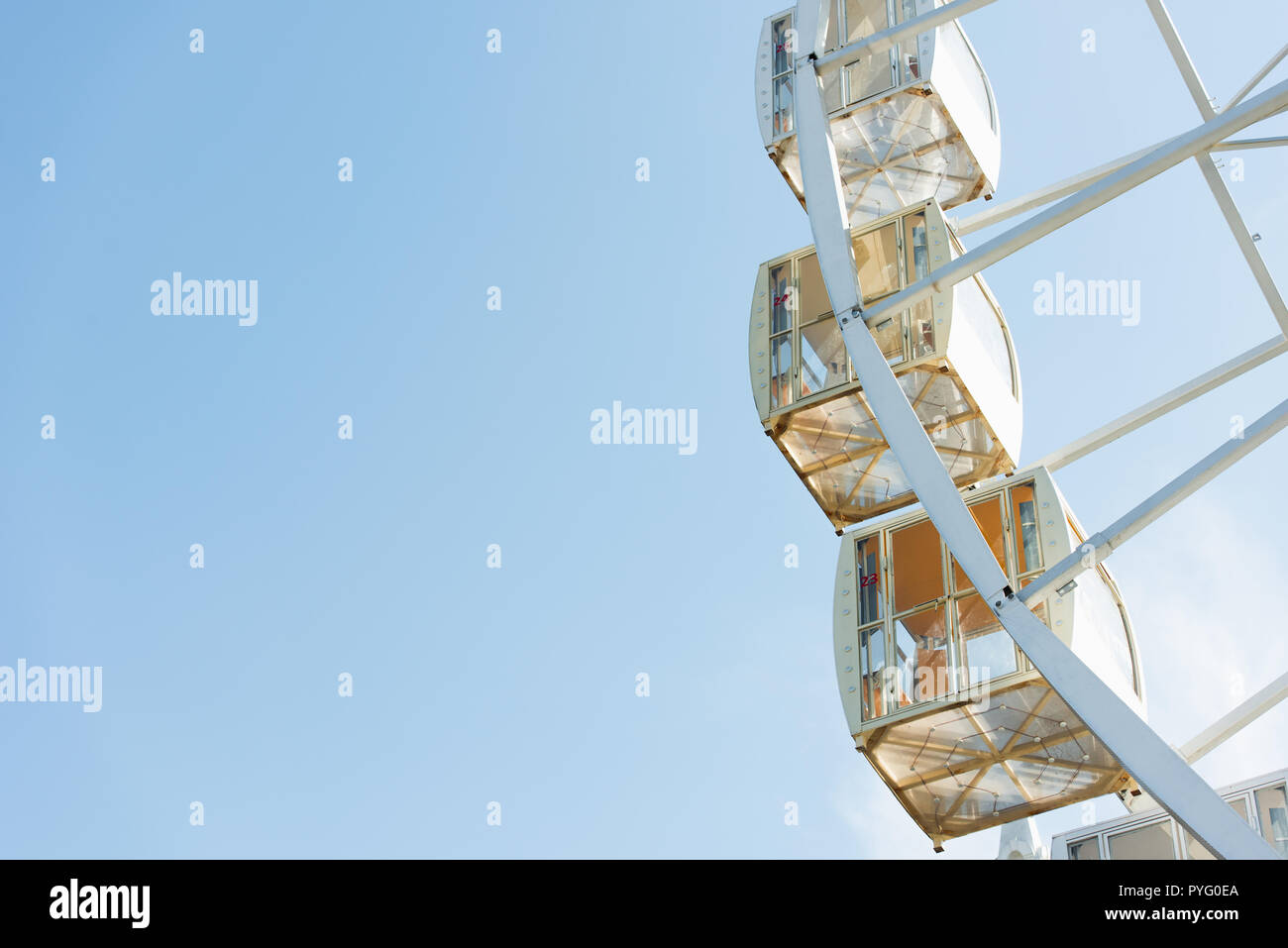 Cabins ferris wheel hi-res stock photography and images - Alamy