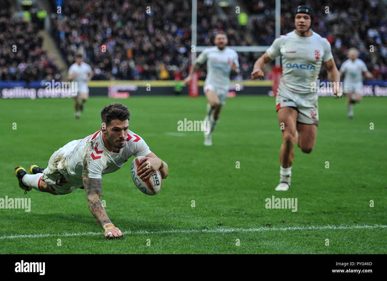 Hull, UK, 27 10 2018. 27 October 2018. KCOM Stadium, Hull, England; Rugby League Dacia International, England vs New Zealand; England's Oliver Gildart scores the match winner in a close encounter with New Zealand. Photo:Dean Williams Credit: Dean Williams/Alamy Live News Stock Photo