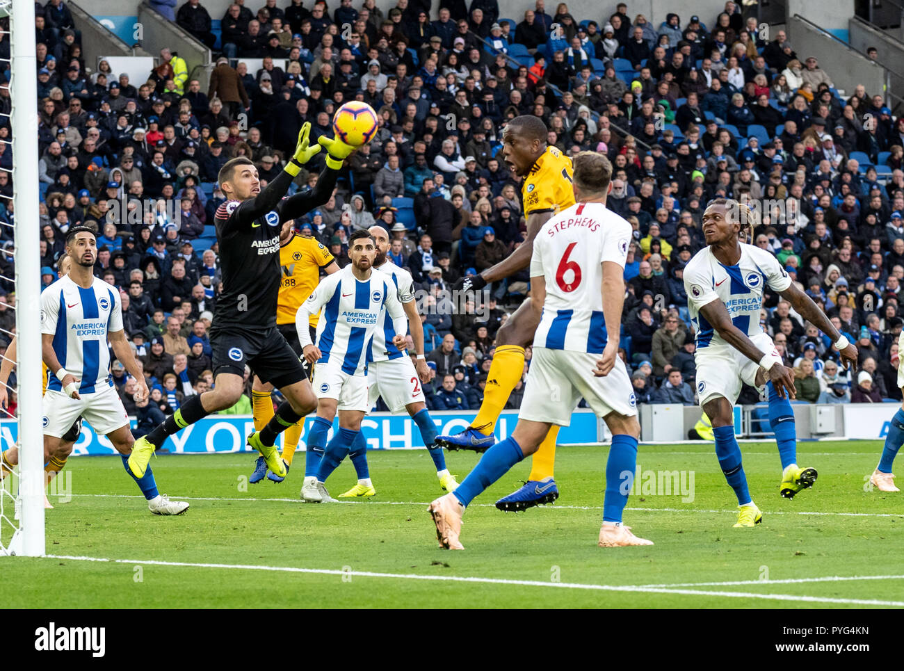 Brighton, UK. 27th October 2018. Goalkeeper Mathew Ryan of Brighton and Hove Albion during the Premier League match between Brighton and Hove Albion and Wolverhampton Wanderers at the AMEX Stadium, Brighton, England on 27 October 2018. Photo by Liam McAvoy. Credit: UK Sports Pics Ltd/Alamy Live News Stock Photo