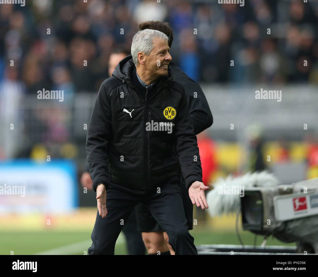 firo: 27.10.2018, football, 1.Bundesliga, season 2018/2019, BVB, Borussia Dortmund - Hertha BSC Berlin 2: 2 coach Lucien FAVRE, BVB, gesture | Stock Photo
