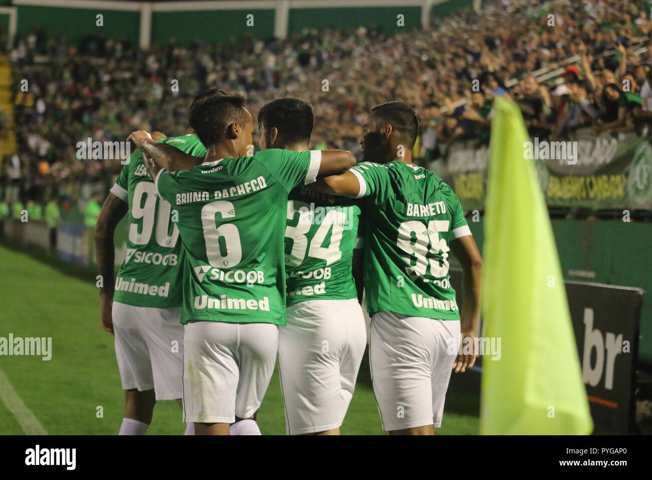 SC Chapecoense celebrates its goal in which it was marked touch in the moe, in the valeu during match against the America-MG in the arena Arena Conda by the Chapecoense - 27/10/2018 - Brazilian A 2018, Chapecoense x Am rica-MG - player Doffo Brazilian championship A 2018. Photo: Renato Padilha / AGIF Stock Photo