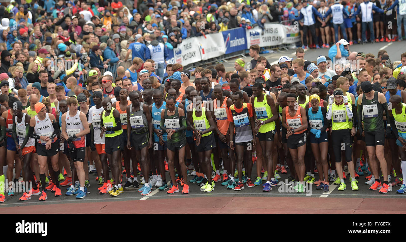 Frankfurt Main, Germany. 28th Oct, 2018. The runners of the top group of the Frankfurt Marathon will start at the starting point of the Friedrich-Ebert-Anlage. The Frankfurt running event is the oldest city marathon in Germany. Credit: Silas Stein/dpa/Alamy Live News Stock Photo